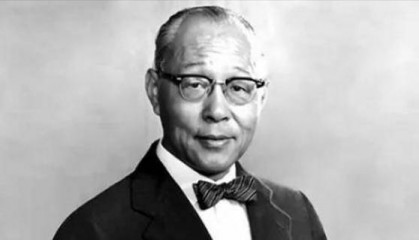 王安：凭借20亿美元问鼎美国富豪榜第五时，比尔盖茨还不知在哪