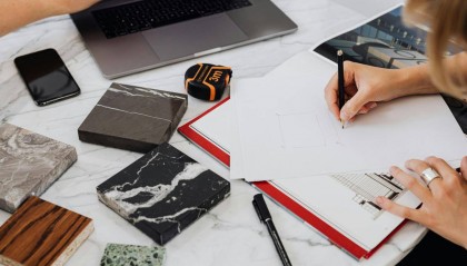 哪里可以完成海报制作模板免费下载？