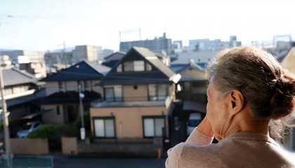 中年人离婚猛增，不是感情冷了，是钱包先撑不住了