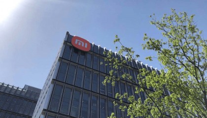 小米食堂价格贵？ 王化：每个月有餐补现金打卡