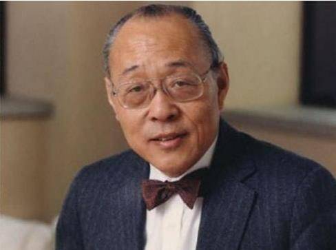 王安：凭借20亿美元问鼎美国富豪榜第五时，比尔盖茨还不知在哪