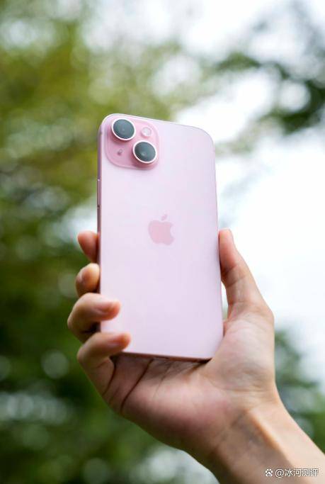 iPhone 15跌成狗了，苹果P15价格大跳水，苹果P16能否扭转乾坤？