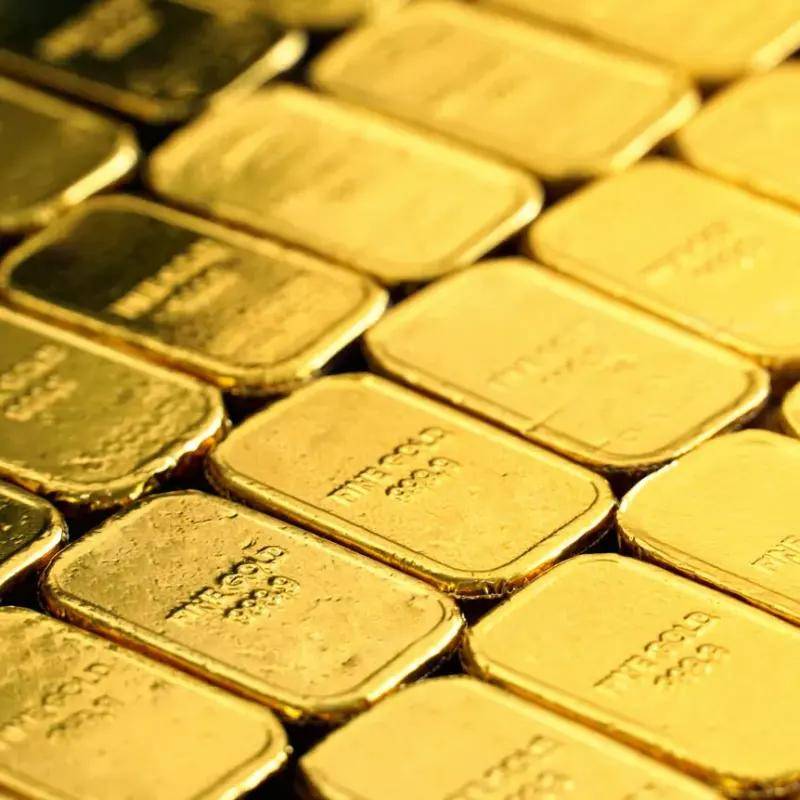 黄金价格暴涨！40万元现金套现潮背后的市场冰火两重天