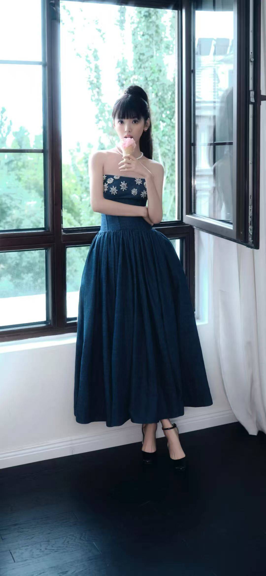 章若楠最新高马尾造型,她太美了吧!