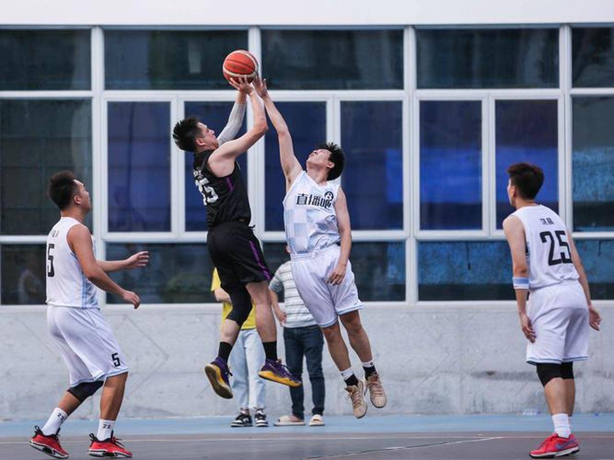 体育直播吧:最新赛事精彩回顾,不容错过的精彩瞬间