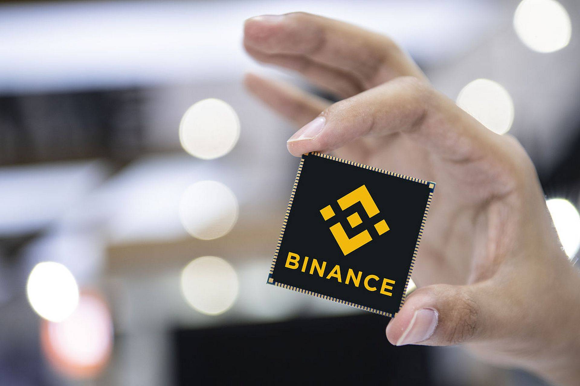 警报解除!500BTC 转入币安冷钱包后零异动,机构囤币信号藏不住